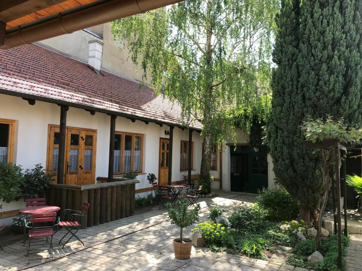 Aparthotel Scheinerhaus Laa an der Thaya Exterior foto